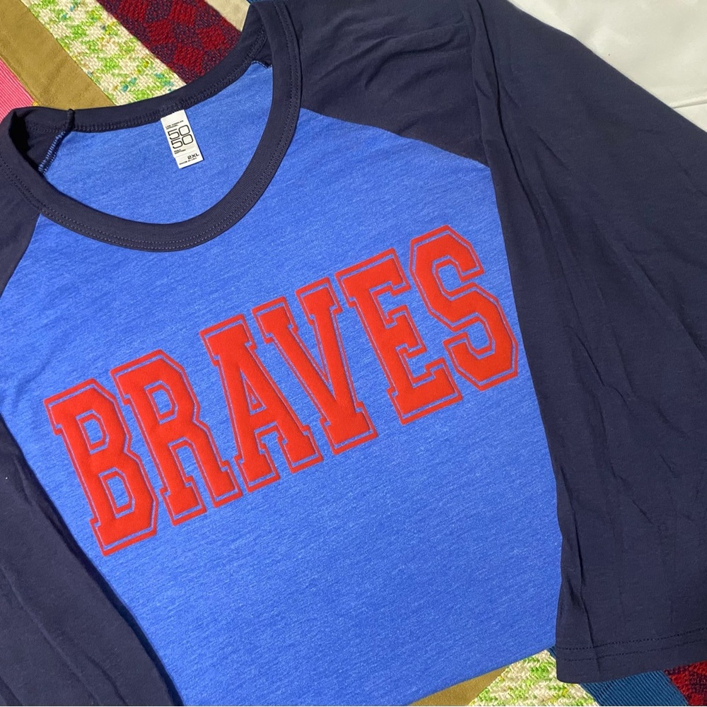BRAVES raglan tee